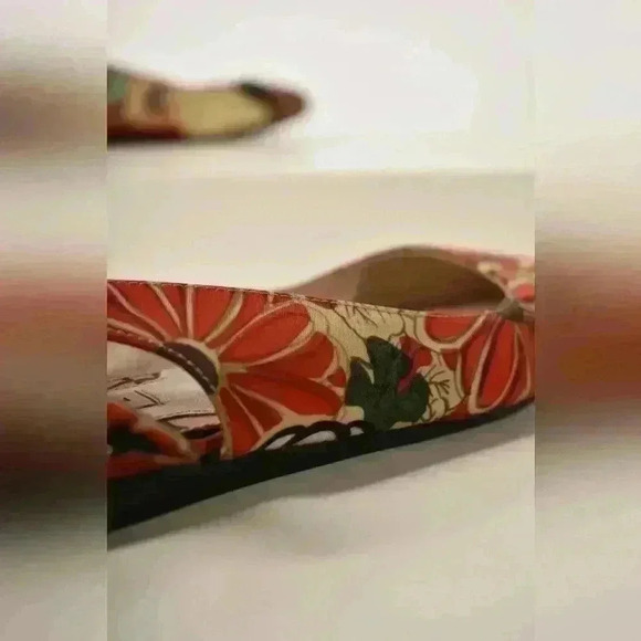 CARVEN Beige Red Multi Pointed Nylon Slingback  Floral Riviera Flat 7.5US Italy - Picture 5 of 6